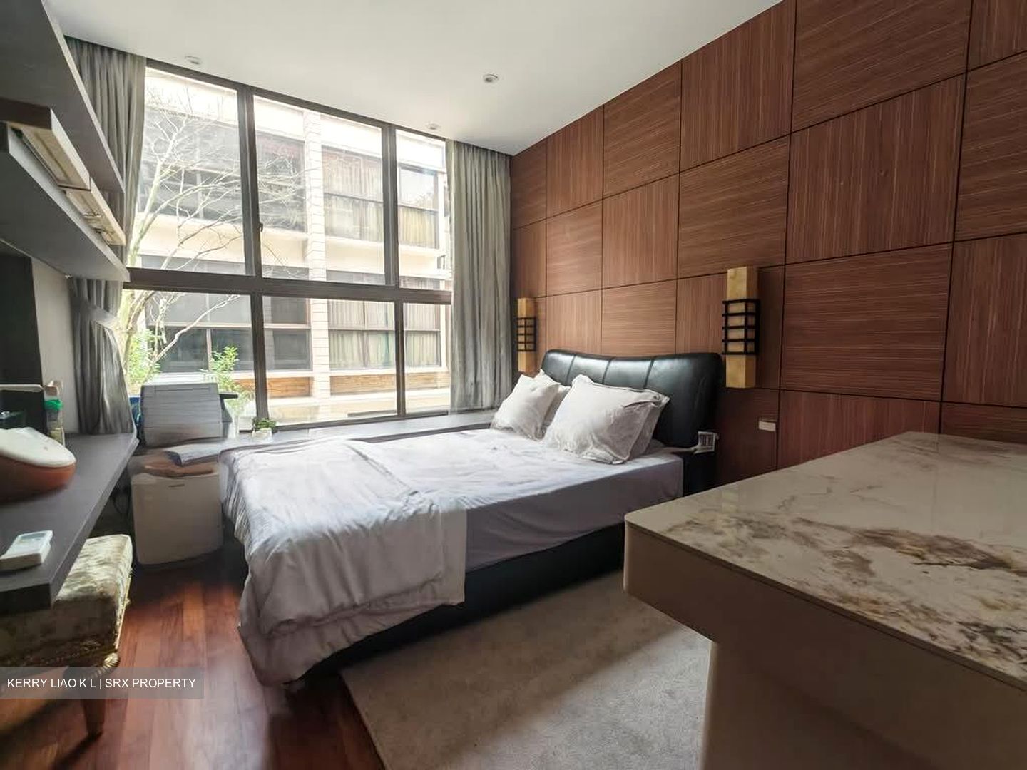 Holland Link (D10), Terrace #526576791